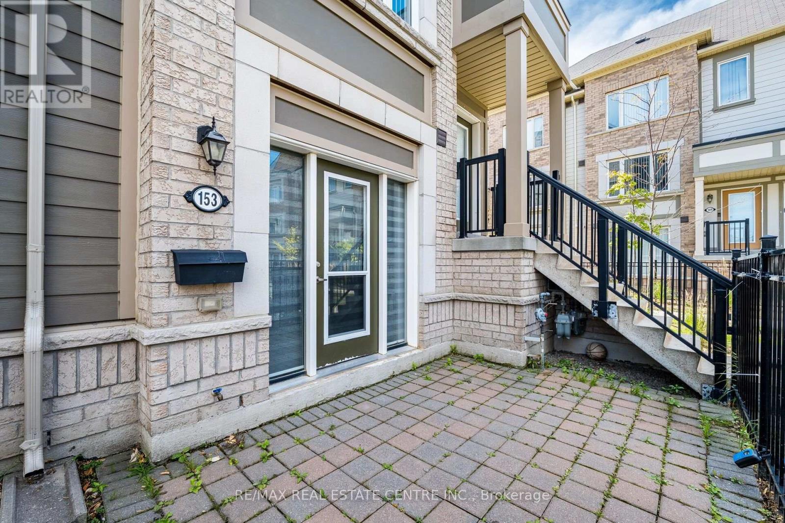 153 - 1 Beckenrose Court, Brampton, Ontario  L6Y 6G2 - Photo 3 - W13716996