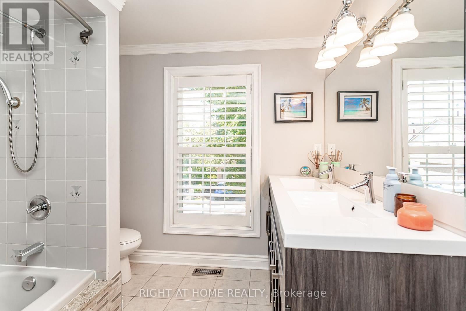 9 - 2272 Mowat Avenue, Oakville, Ontario  L6H 5L8 - Photo 19 - W13824740