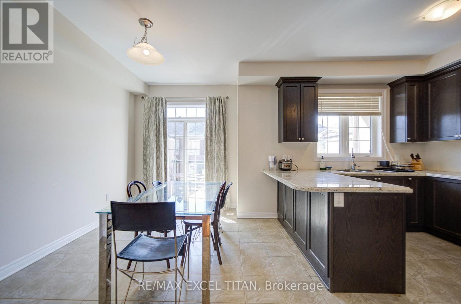 3038 George Savage Avenue, Oakville, Ontario  L6M 0Z1 - Photo 3 - W13831578