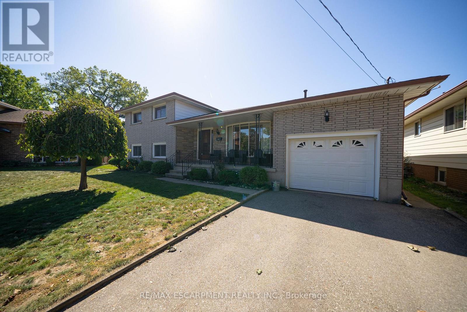 32 Avondale Crescent, Brantford, Ontario  N3S 4L5 - Photo 2 - X13831604