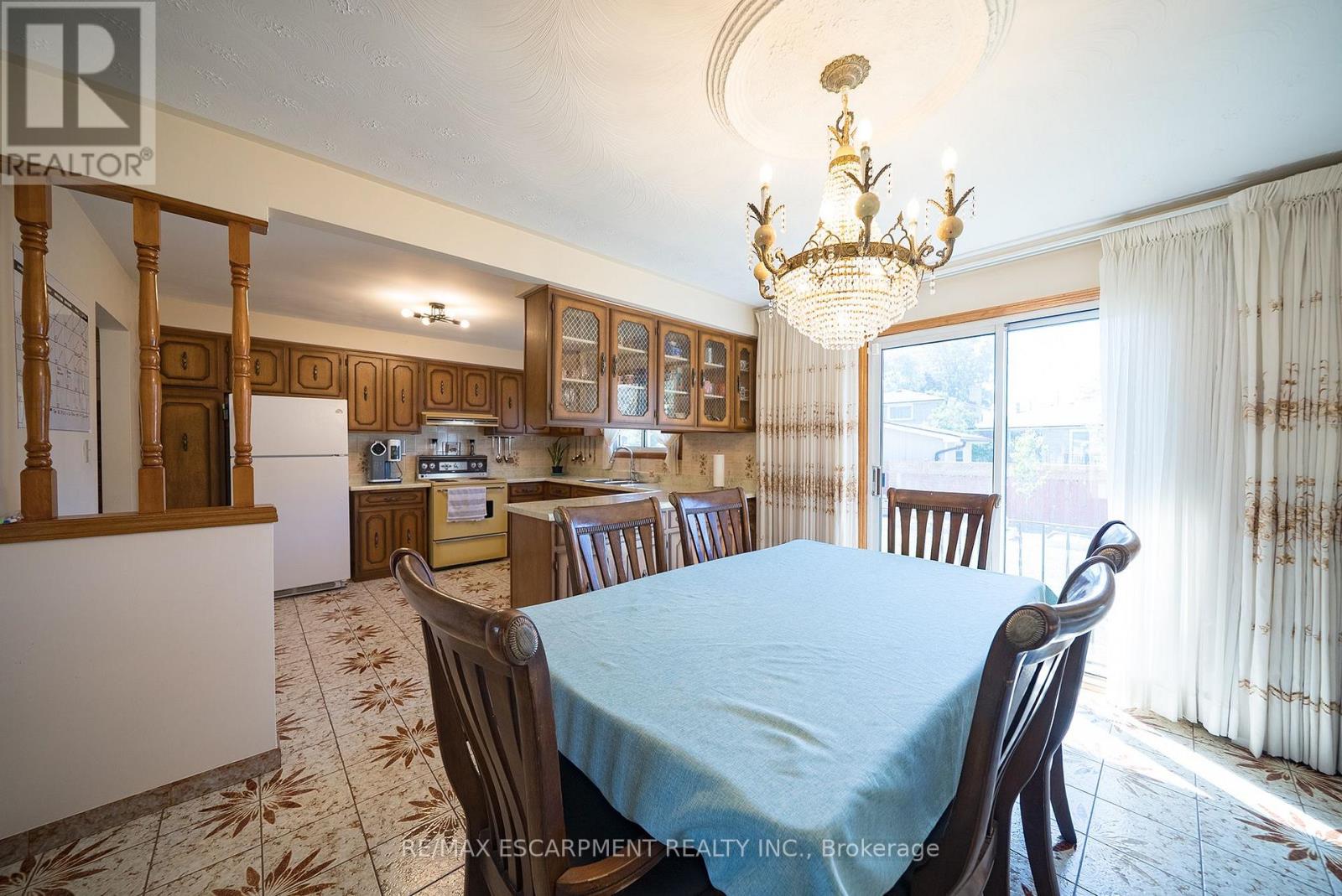 32 Avondale Crescent, Brantford, Ontario  N3S 4L5 - Photo 8 - X13831604