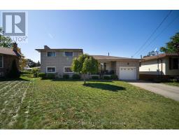 32 AVONDALE CRESCENT, Brantford, Ontario