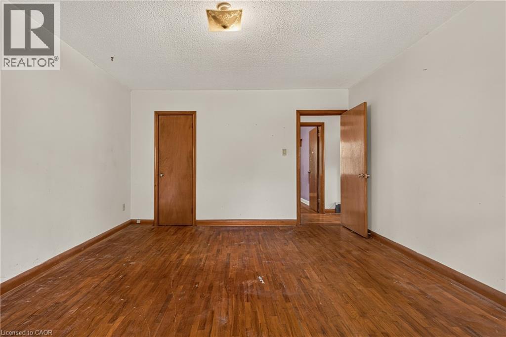 539 Enfield Road, Burlington, Ontario  L7T 2X5 - Photo 11 - 40865952