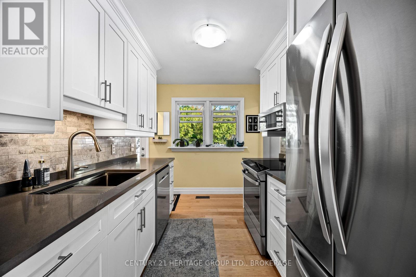 35 Loyalist Avenue, Loyalist, Ontario K7N 1K5 - Photo 16 - X13831694