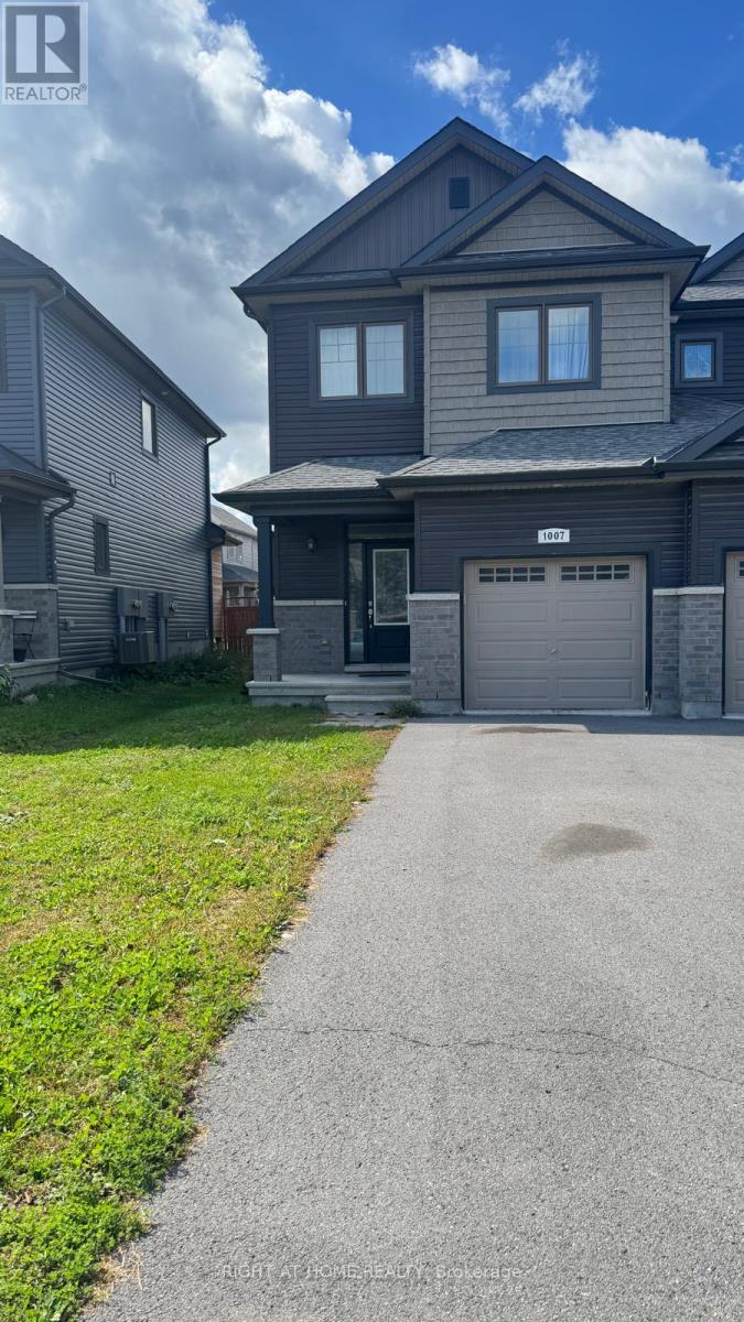 1007 Cedar Creek Drive, Ottawa, Ontario  K1X 0G4 - Photo 2 - X13831644