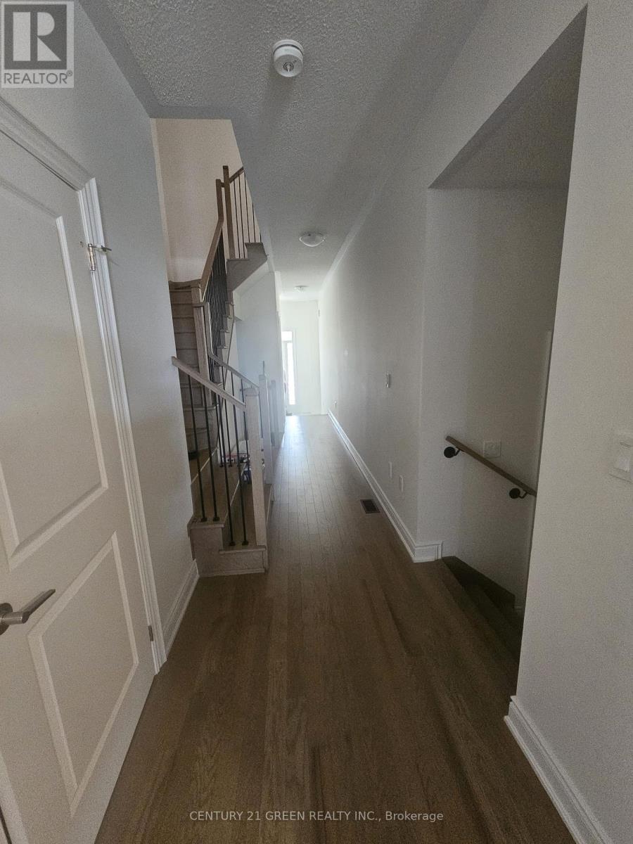 78 Bermondsey Way, Brampton, Ontario  L6Y 6K9 - Photo 3 - W13774086