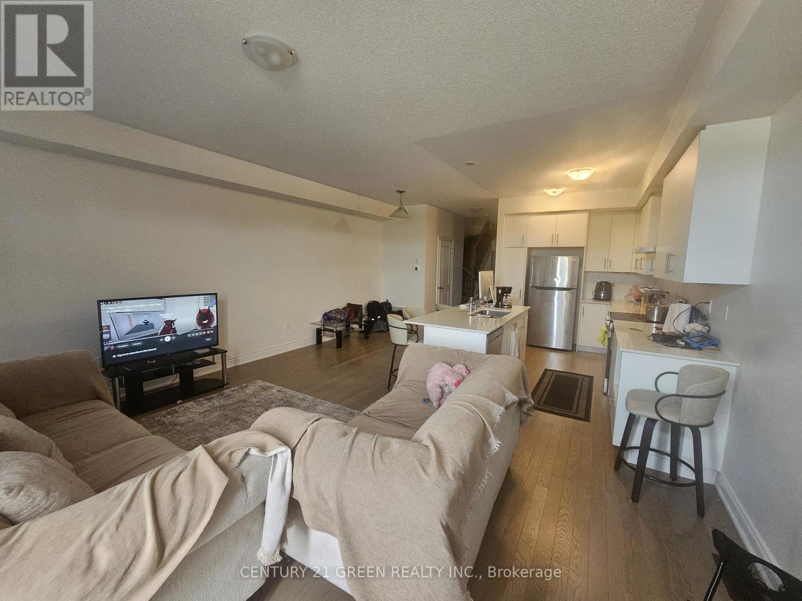 78 Bermondsey Way, Brampton, Ontario  L6Y 6K9 - Photo 8 - W13774086