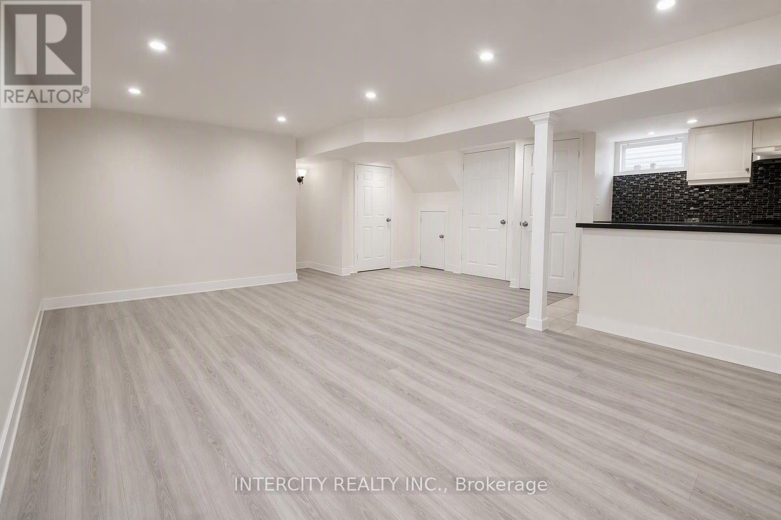 Basement - 46 Bingham Street, Bradford West Gwillimbury (Bradford), Ontario  L3Z 1X4 - Photo 5 - N13831680