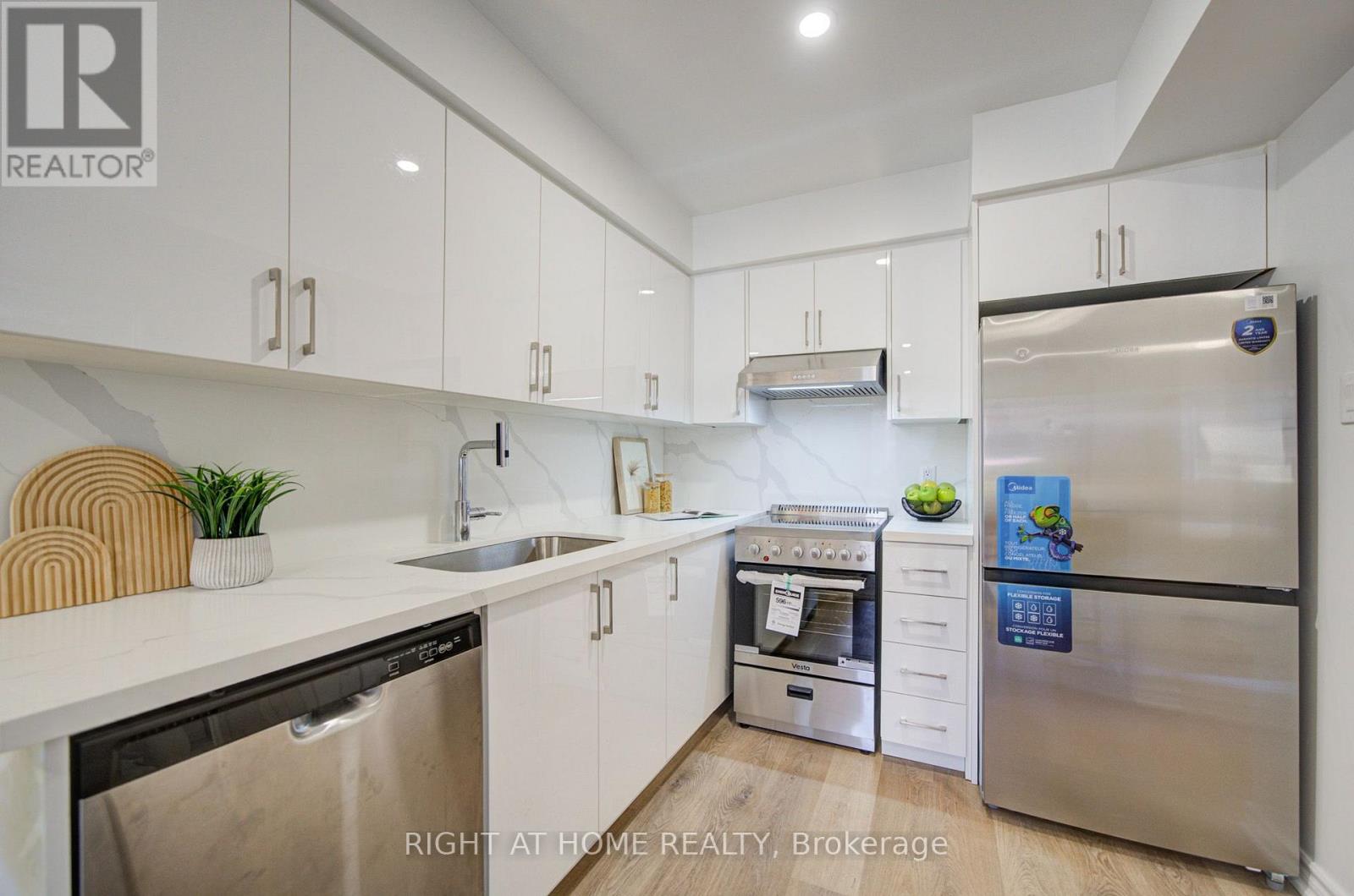 323 - 4975 Southampton Drive, Mississauga, Ontario  L5M 8E4 - Photo 17 - W13831626