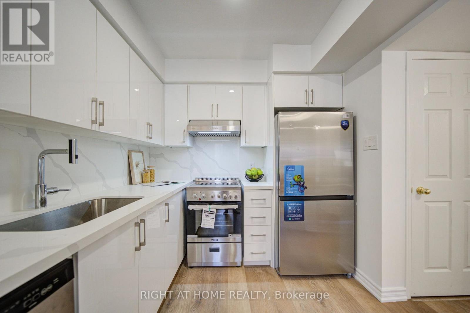 323 - 4975 Southampton Drive, Mississauga, Ontario  L5M 8E4 - Photo 18 - W13831626