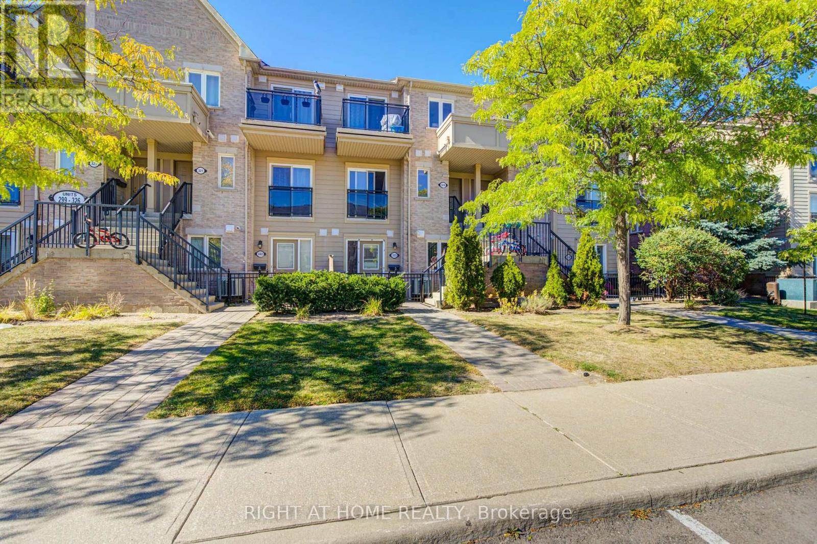 323 - 4975 Southampton Drive, Mississauga, Ontario  L5M 8E4 - Photo 2 - W13831626