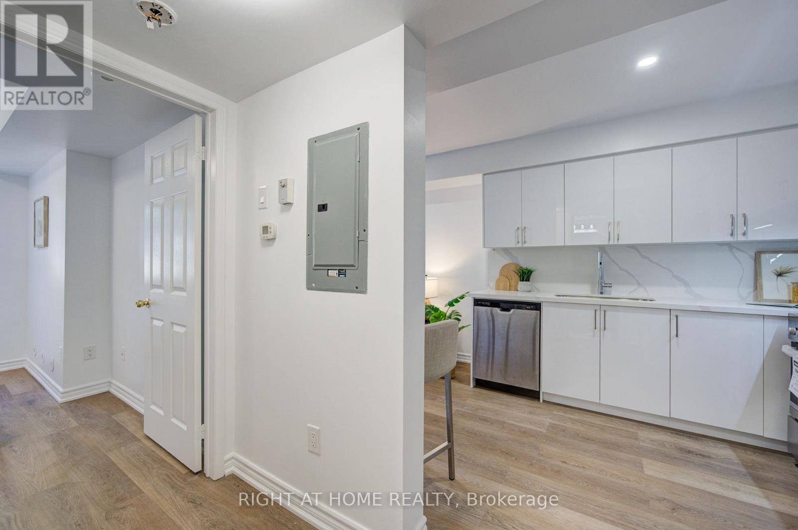 323 - 4975 Southampton Drive, Mississauga, Ontario  L5M 8E4 - Photo 24 - W13831626