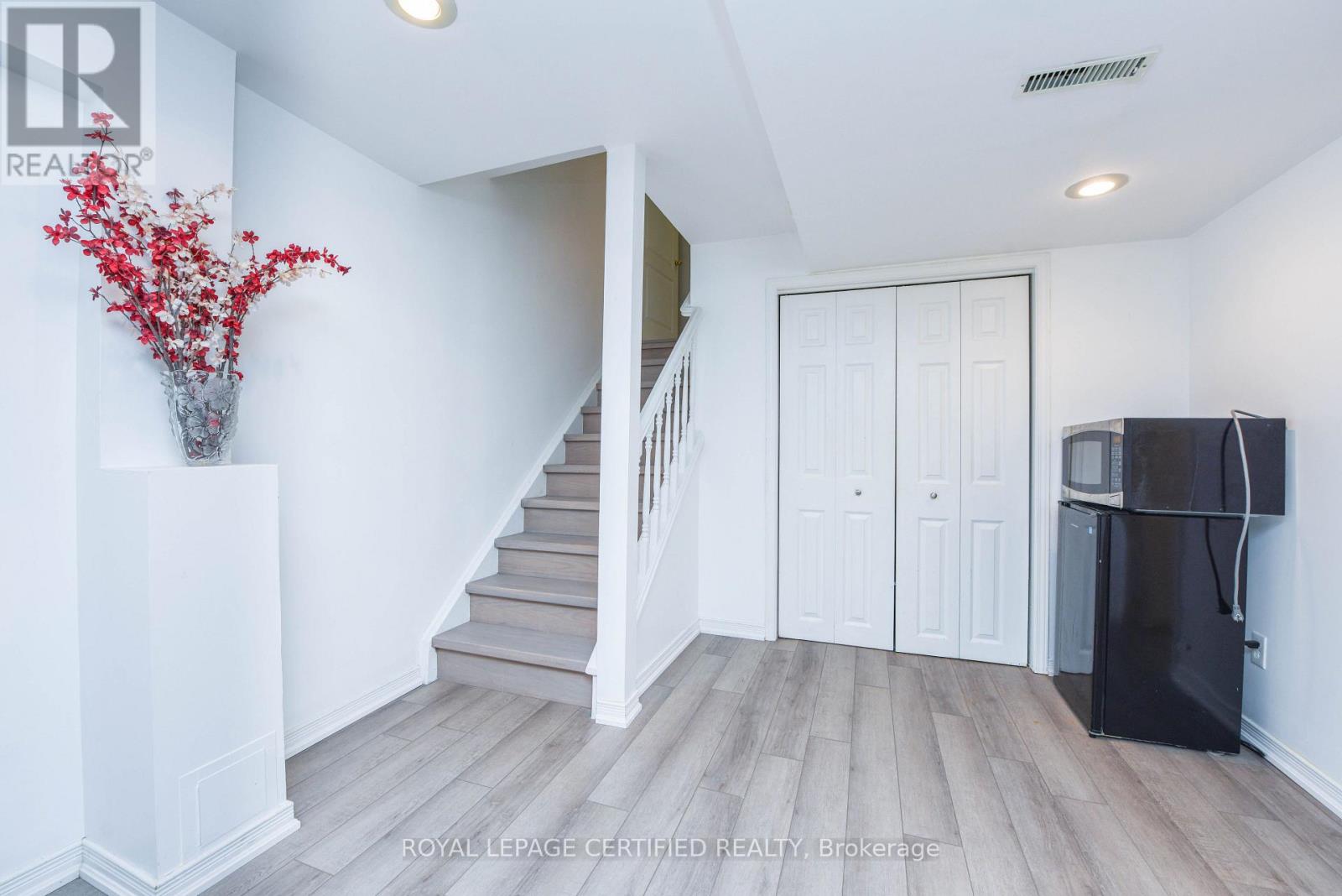 6037 Clover Ridge Crescent, Mississauga, Ontario  L5N 7B4 - Photo 20 - W13831678