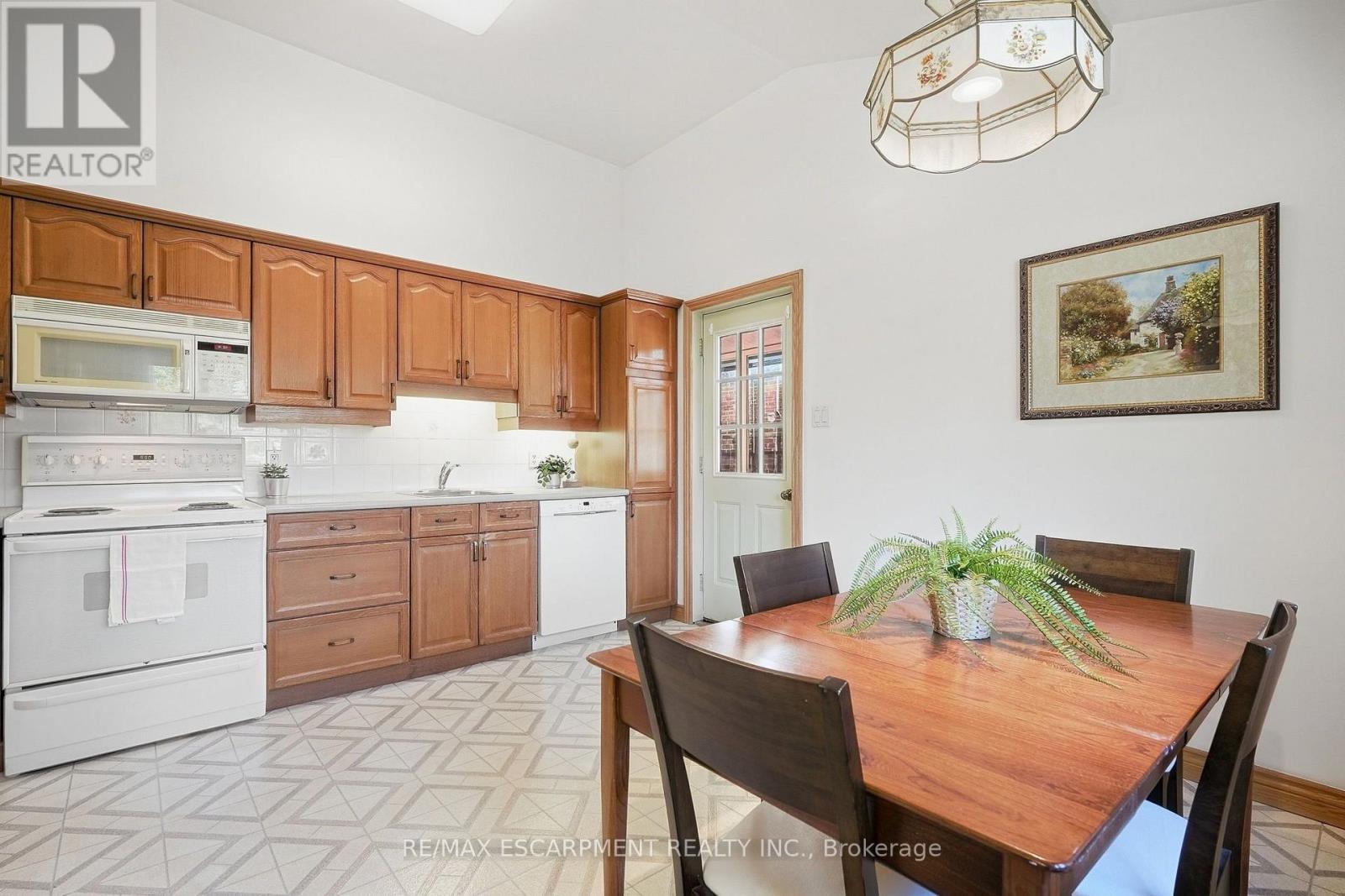 1267 Dunbar Road, Burlington, Ontario  L7P 2K1 - Photo 8 - W13831692
