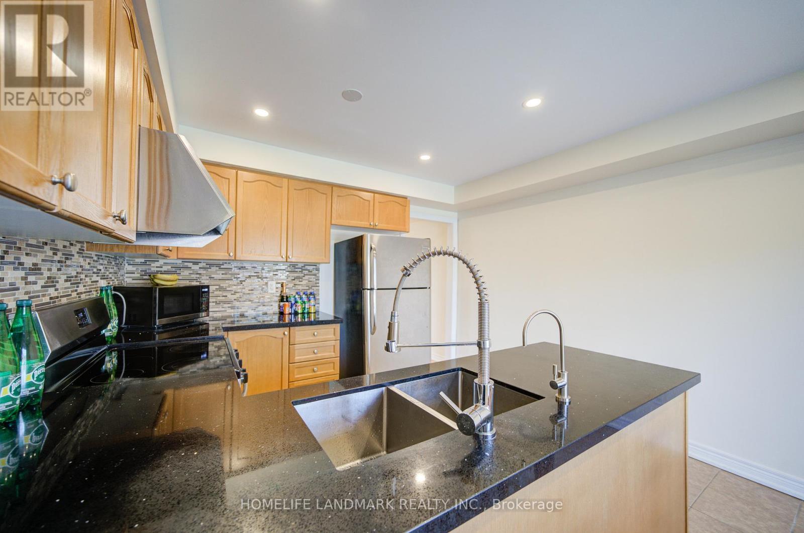 9976 Mccowan Road, Markham, Ontario  L6C 0N1 - Photo 22 - N13831706