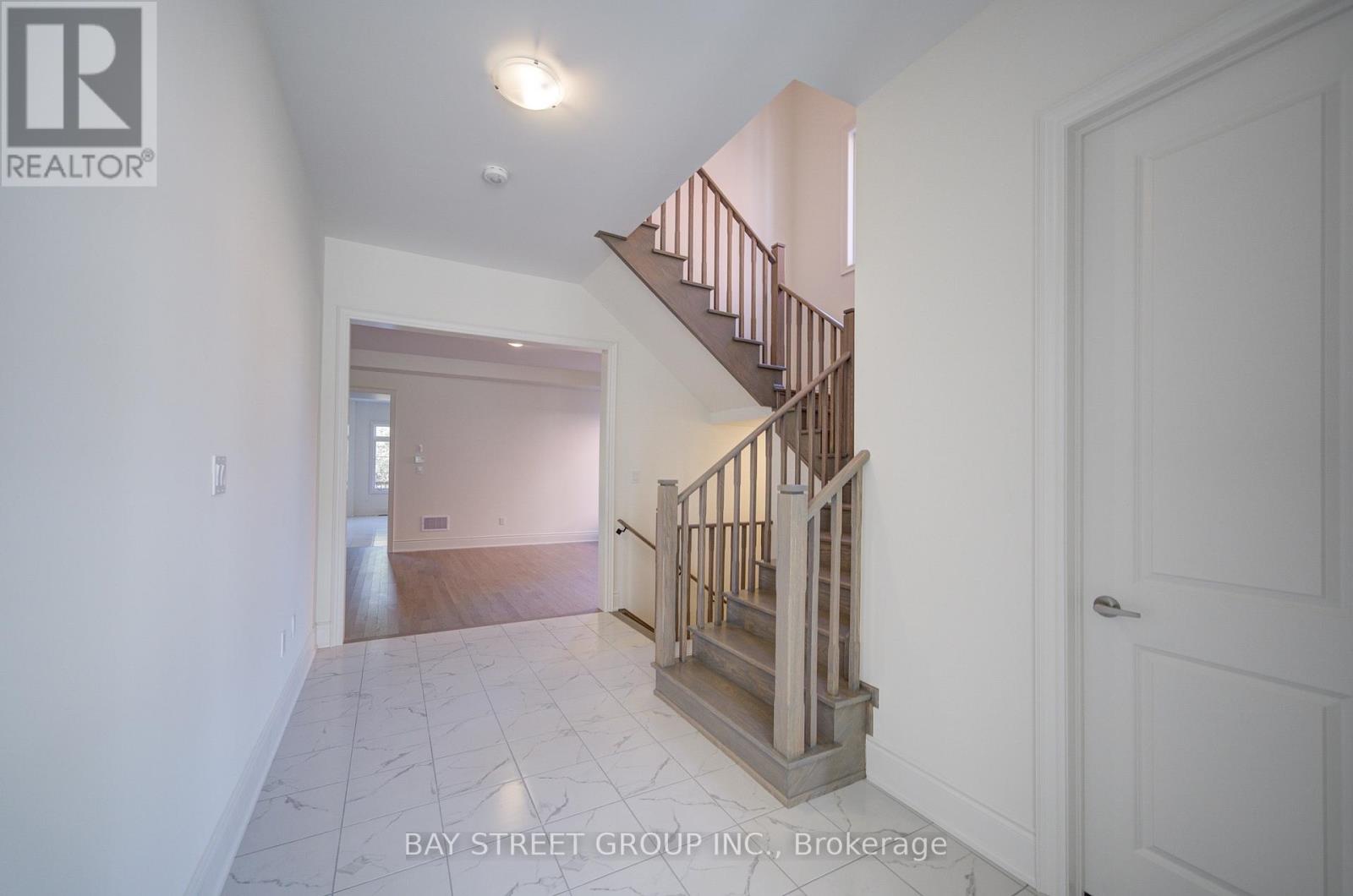 18 Art Leech Drive, Richmond Hill, Ontario  L4E 1P1 - Photo 13 - N13831718