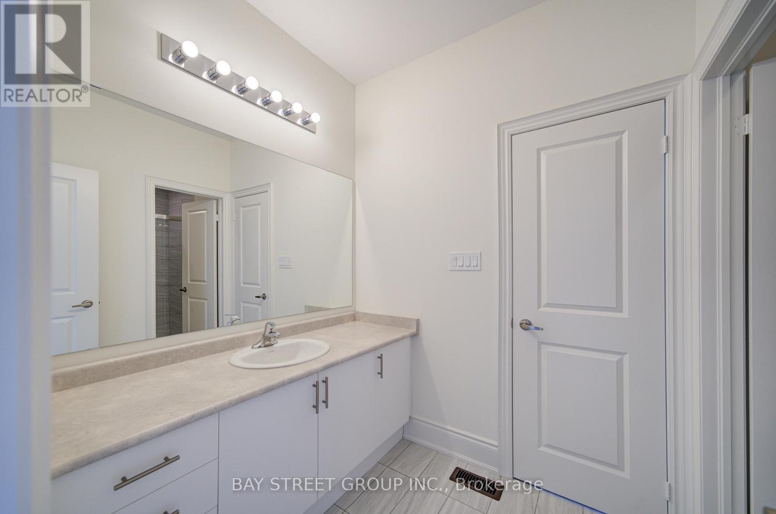 18 Art Leech Drive, Richmond Hill, Ontario  L4E 1P1 - Photo 36 - N13831718