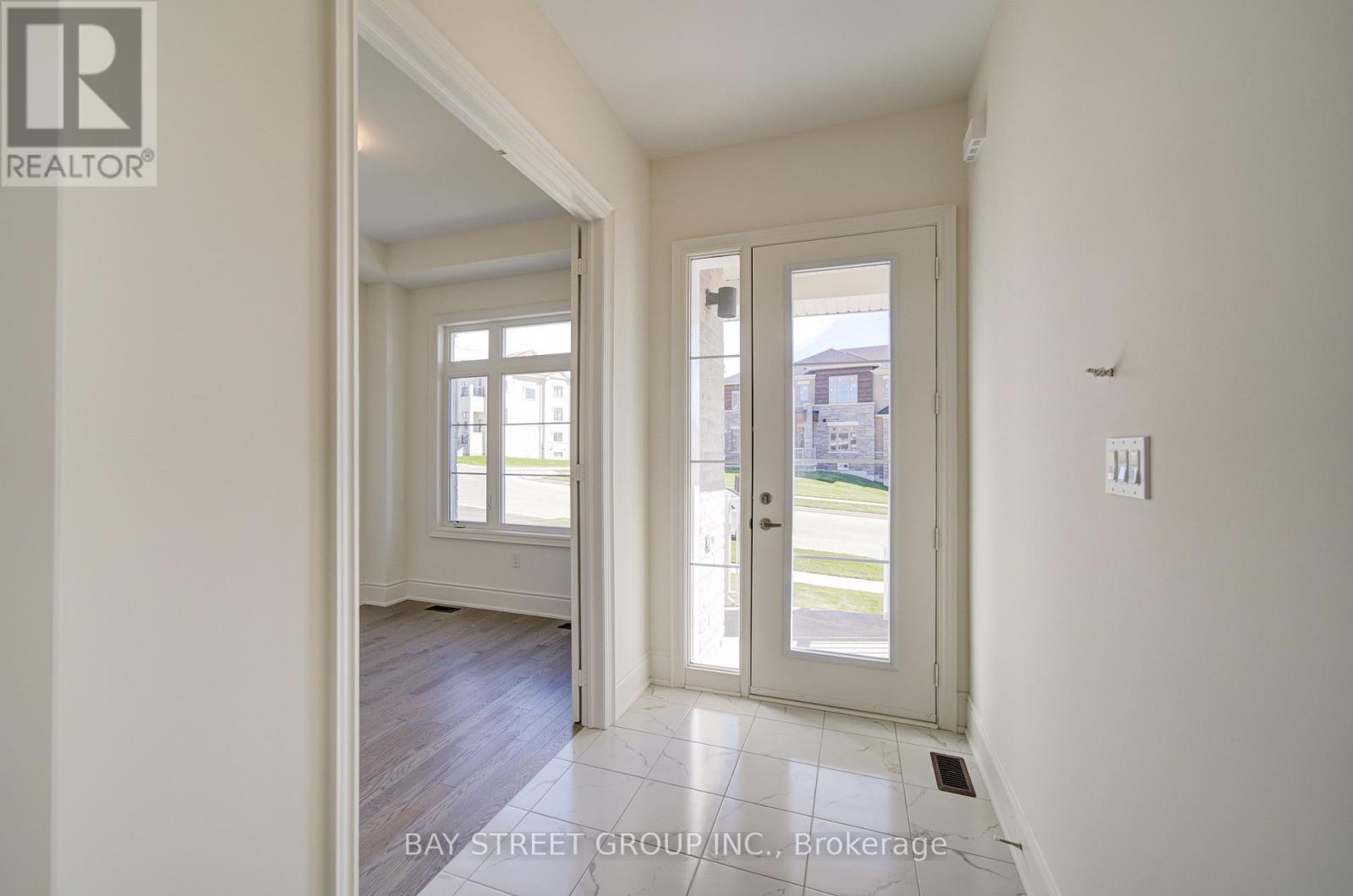 18 Art Leech Drive, Richmond Hill, Ontario  L4E 1P1 - Photo 8 - N13831718