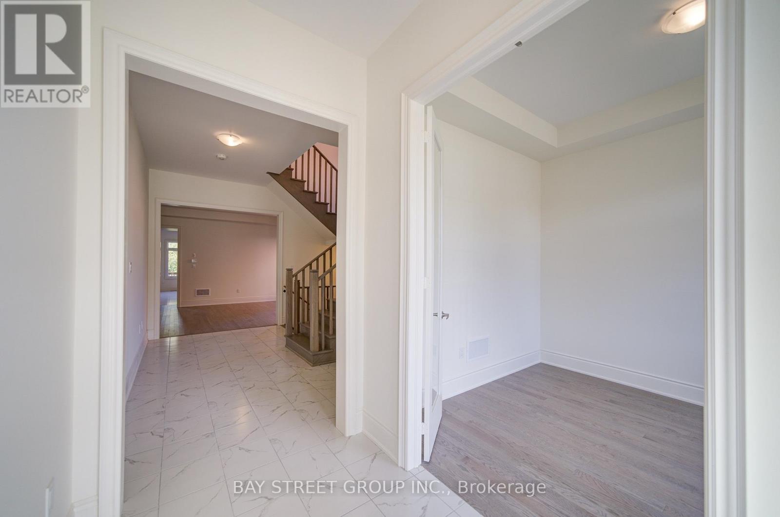 18 Art Leech Drive, Richmond Hill, Ontario  L4E 1P1 - Photo 9 - N13831718