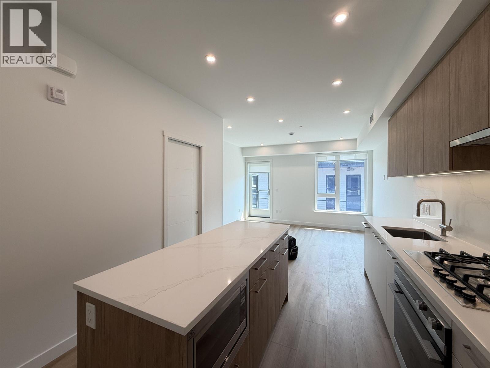303 606 Madore Avenue, Coquitlam, British Columbia  V3K 0J6 - Photo 4 - R3169842