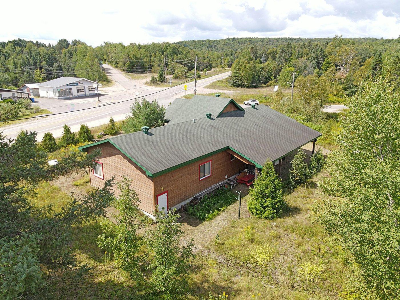 2181 Route Louis-Cyr Saint-Jean-de-Matha Quebec Canada J0K2S0 3