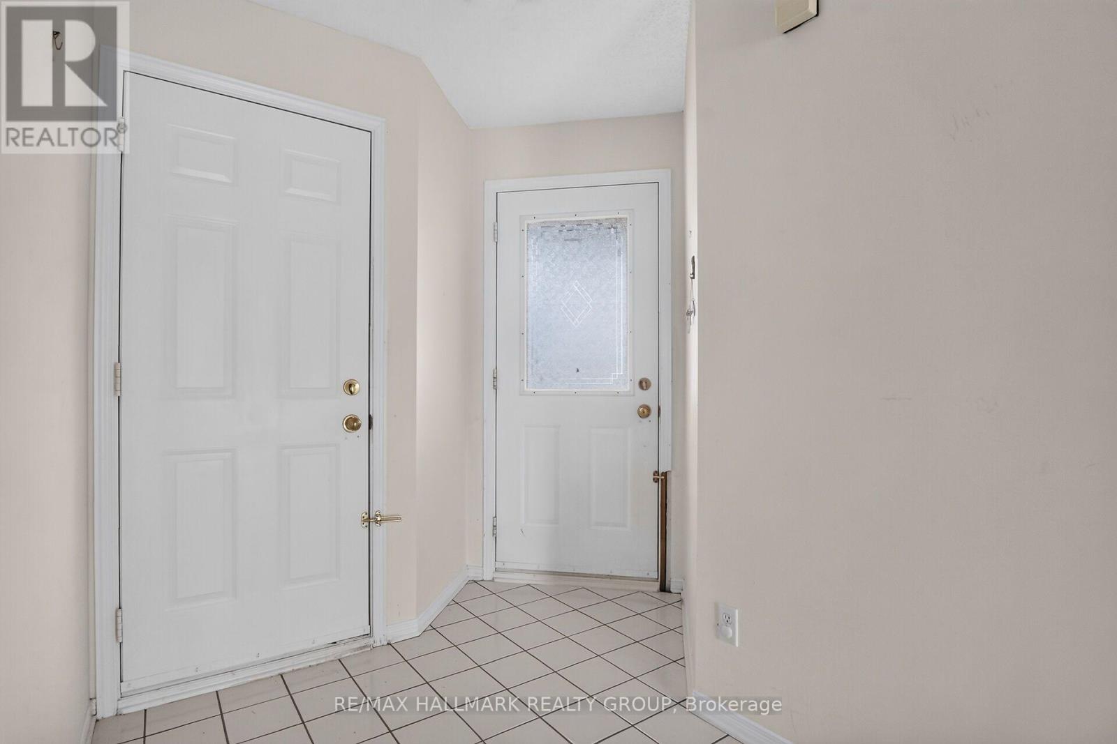 93 Banchory Crescent, Ottawa, Ontario  K2K 2V2 - Photo 12 - X13831780