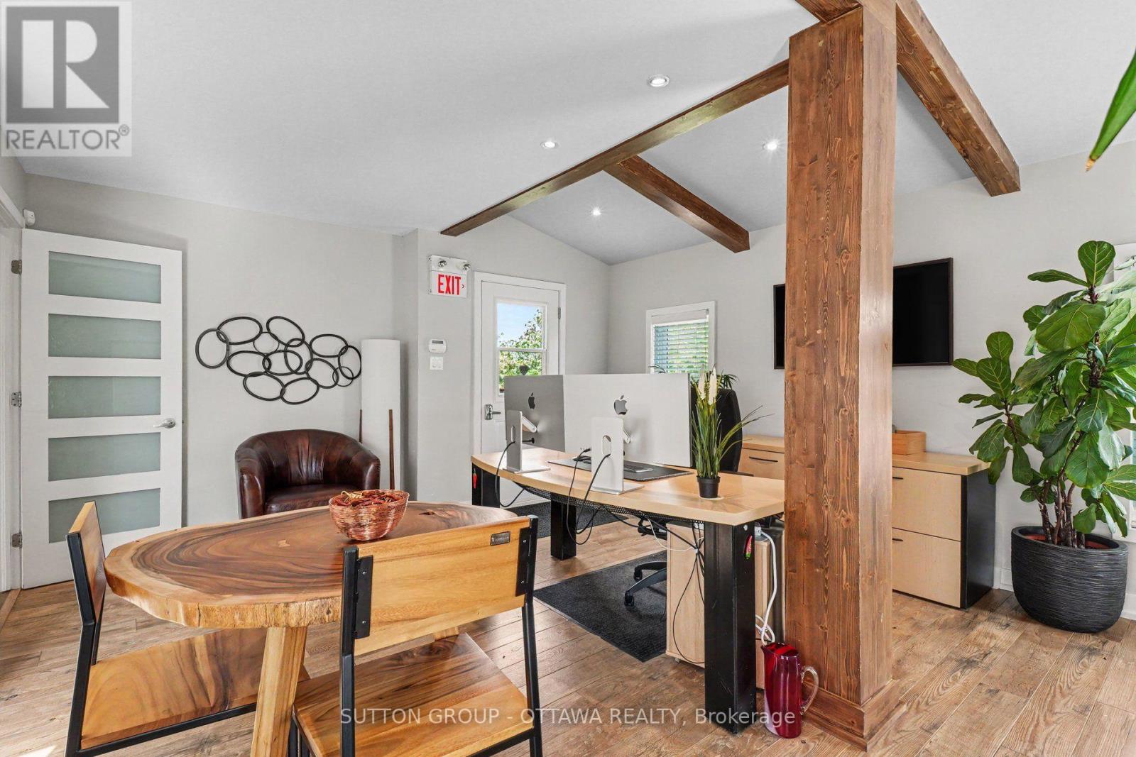 1343 Labrie Avenue, Ottawa, Ontario  K1B 3M2 - Photo 3 - X13831796