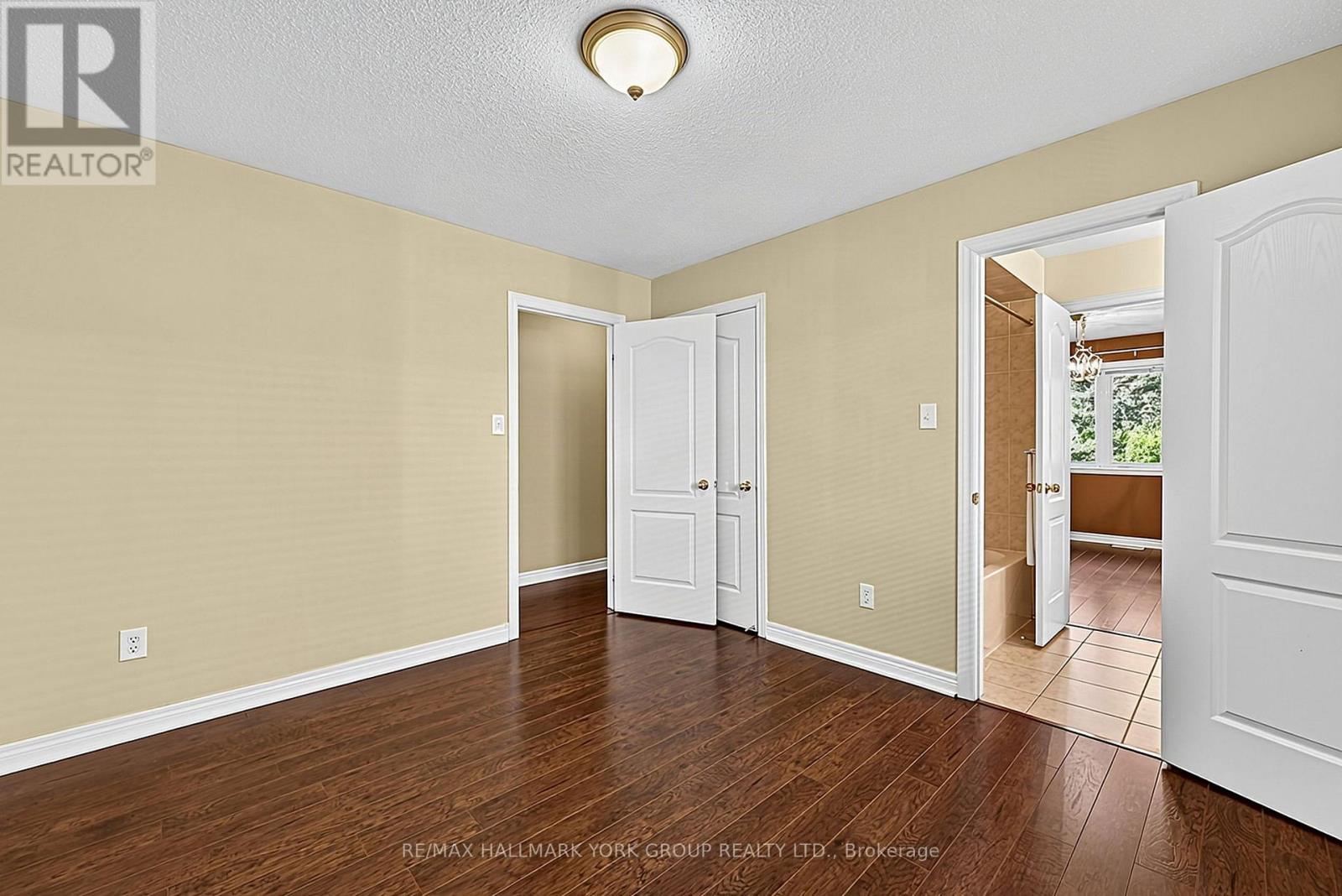 383 Gilpin Drive, Newmarket, Ontario  L3X 3H2 - Photo 14 - N13831752