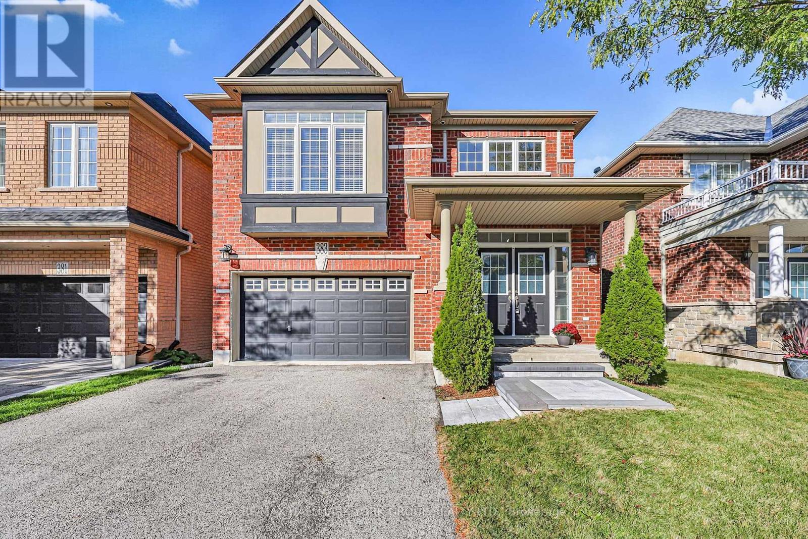 383 Gilpin Drive, Newmarket, Ontario  L3X 3H2 - Photo 2 - N13831752