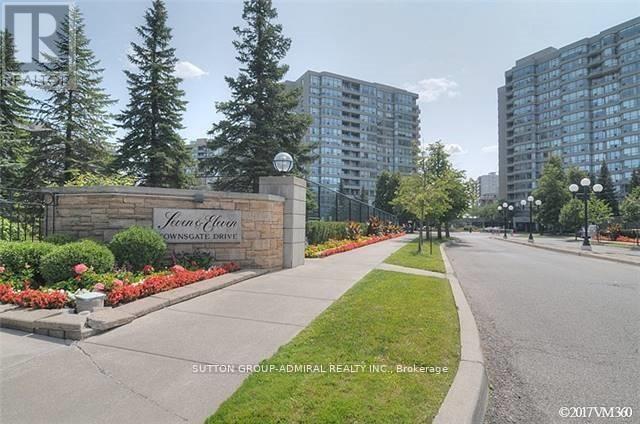 1002 - 11 TOWNSGATE DRIVE, Vaughan, Ontario