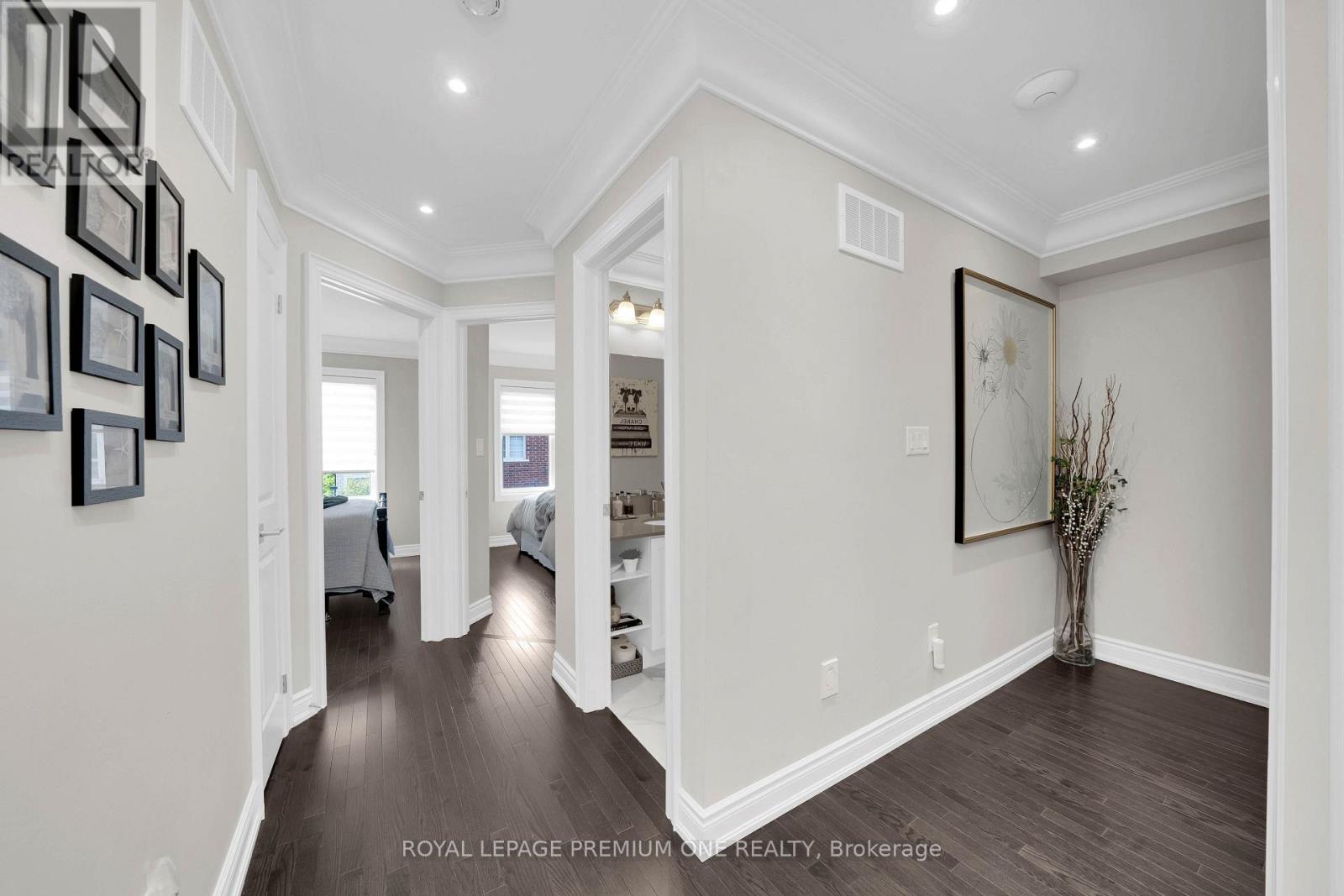 86 Glazebrook Drive, Vaughan, Ontario  L4L 0H9 - Photo 10 - N13831806