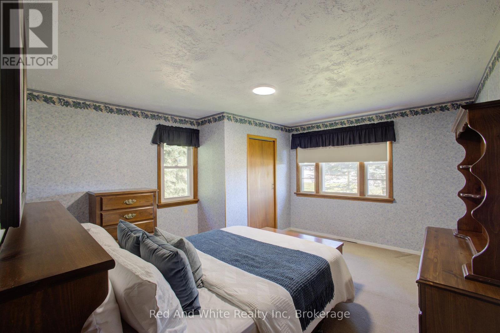 1203 Yonget Street S, Brockton, Ontario  N0G 2V0 - Photo 18 - X13831746