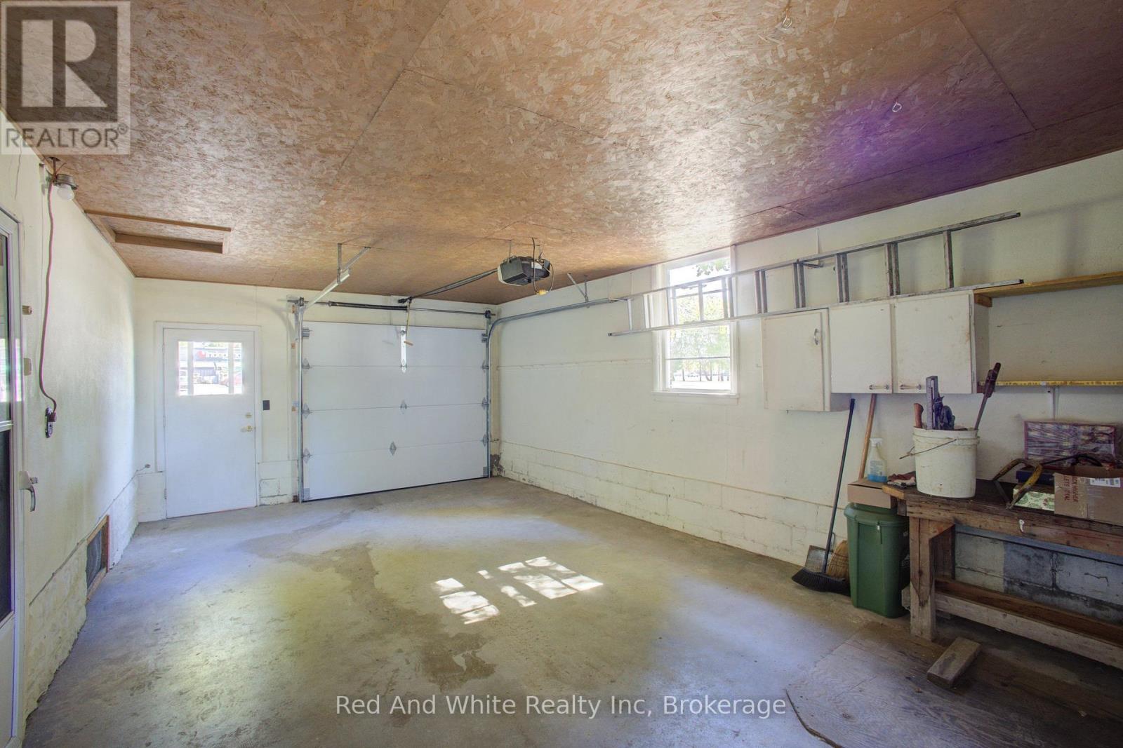 1203 Yonget Street S, Brockton, Ontario  N0G 2V0 - Photo 33 - X13831746