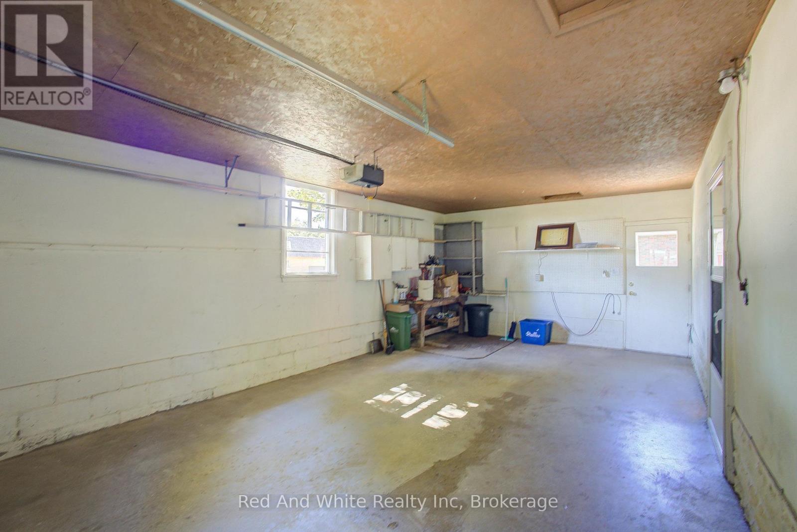 1203 Yonget Street S, Brockton, Ontario  N0G 2V0 - Photo 34 - X13831746