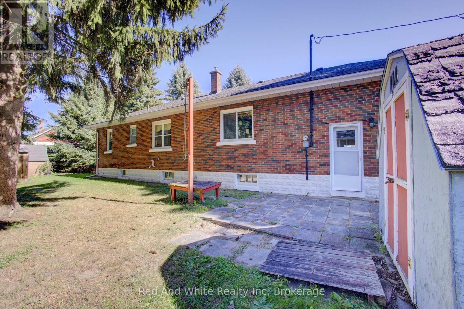1203 Yonget Street S, Brockton, Ontario  N0G 2V0 - Photo 36 - X13831746