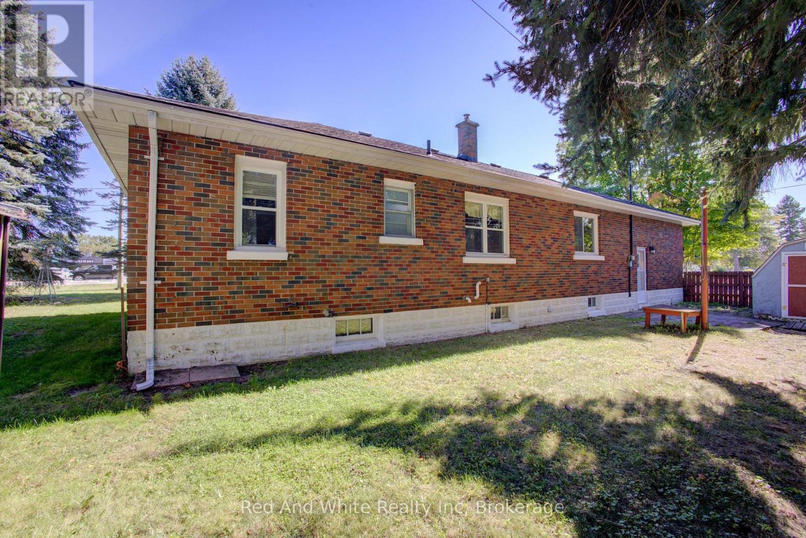 1203 Yonget Street S, Brockton, Ontario  N0G 2V0 - Photo 37 - X13831746