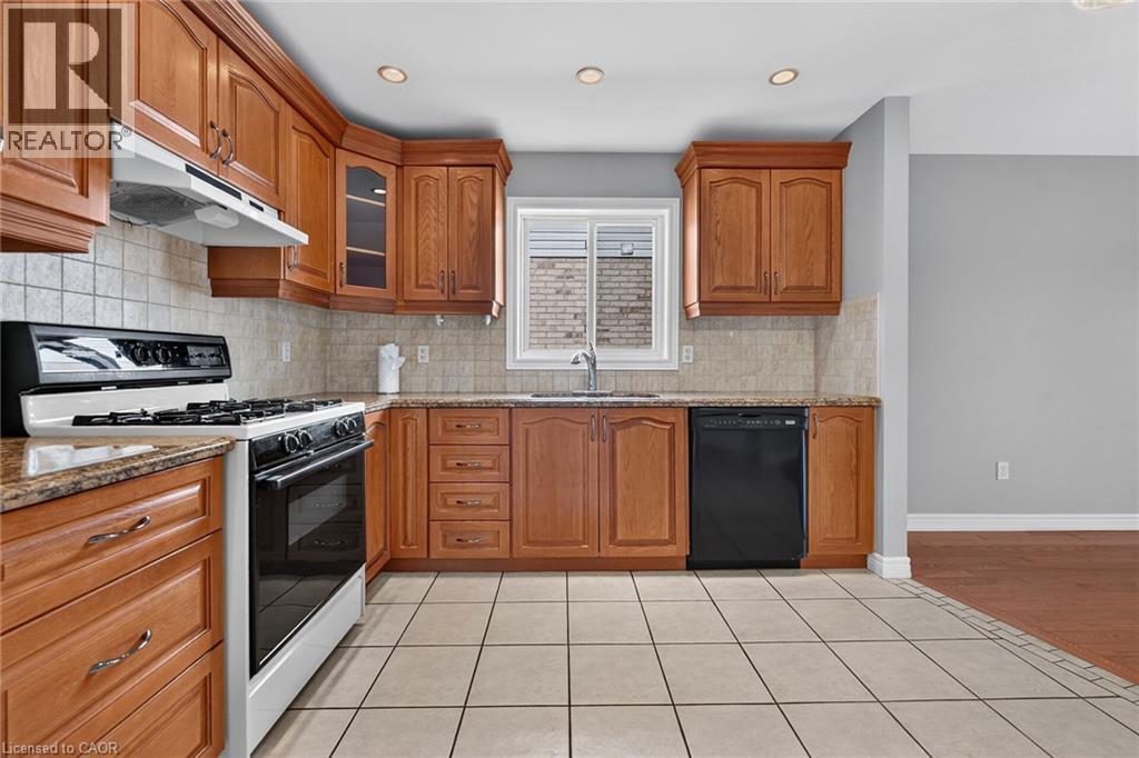 795 Tenth Avenue, Hamilton, Ontario  L8T 2G4 - Photo 11 - 40863682