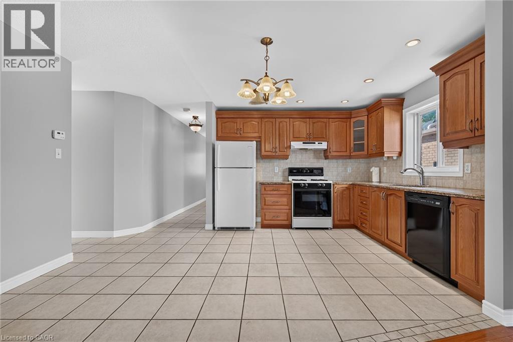 795 Tenth Avenue, Hamilton, Ontario  L8T 2G4 - Photo 12 - 40863682