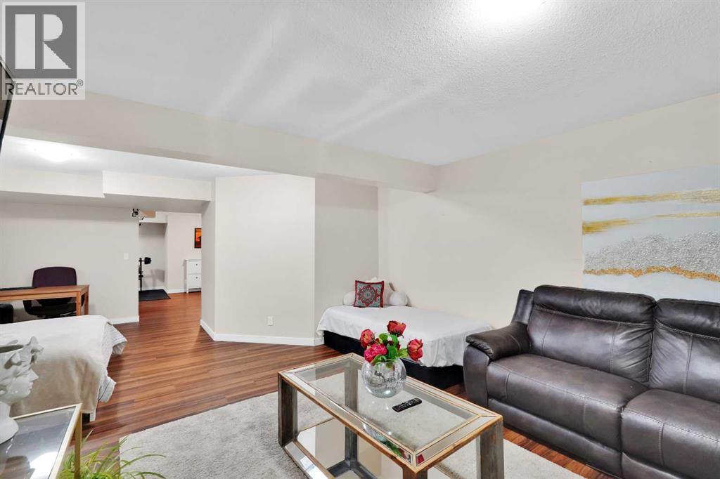 63 Everglen Rise Sw, Calgary, Alberta  T2Y 4Z4 - Photo 32 - A2348044