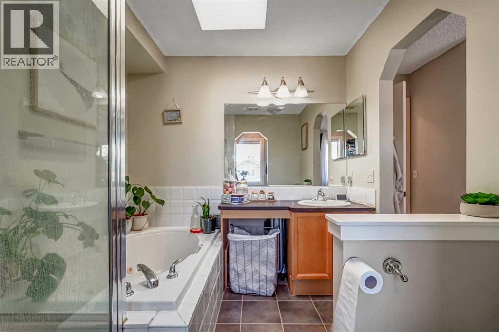 63 Everglen Rise Sw, Calgary, Alberta  T2Y 4Z4 - Photo 23 - A2348044