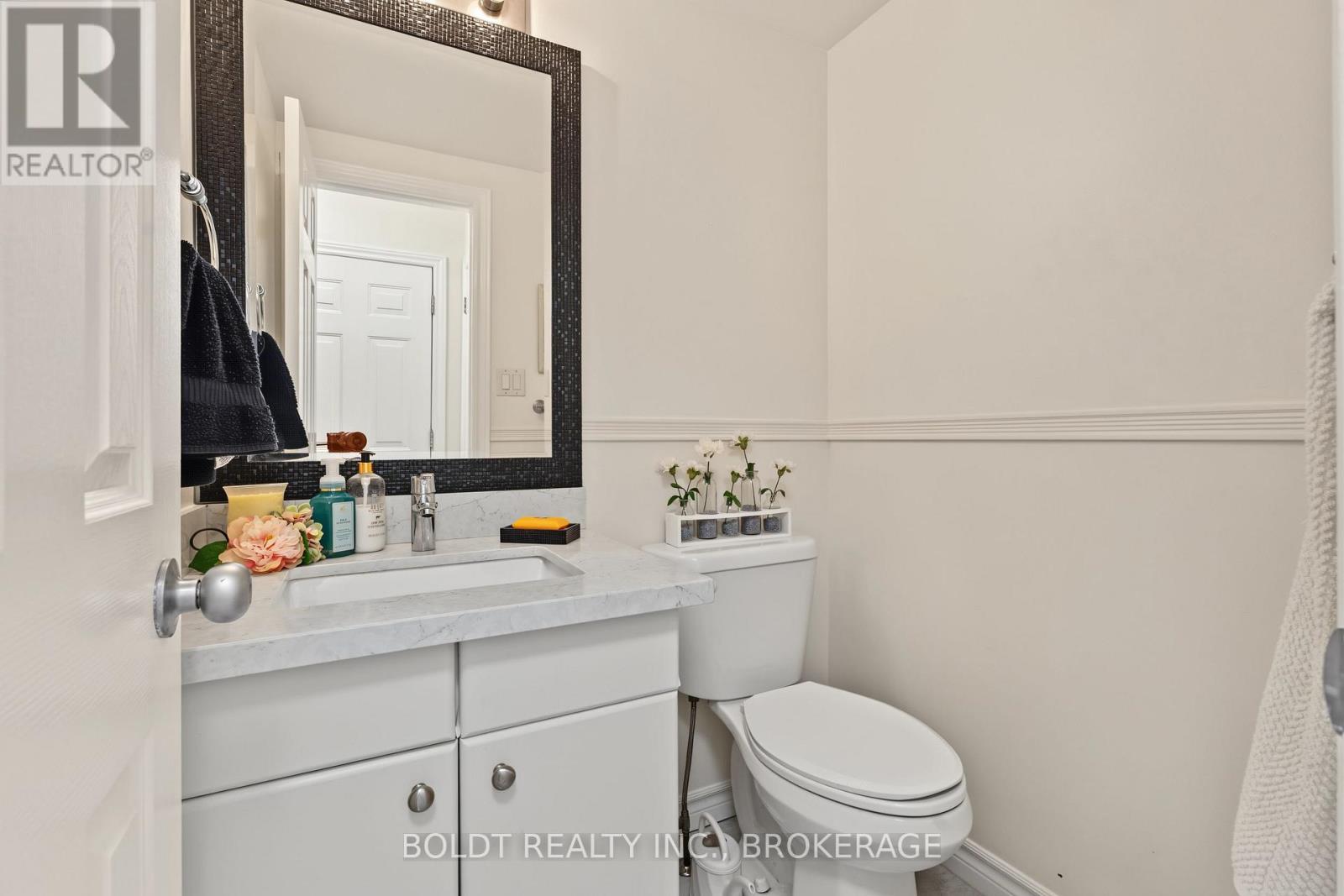 17 Valridge Drive, Hamilton (Ancaster), Ontario  L9G 4Y5 - Photo 12 - X13831854