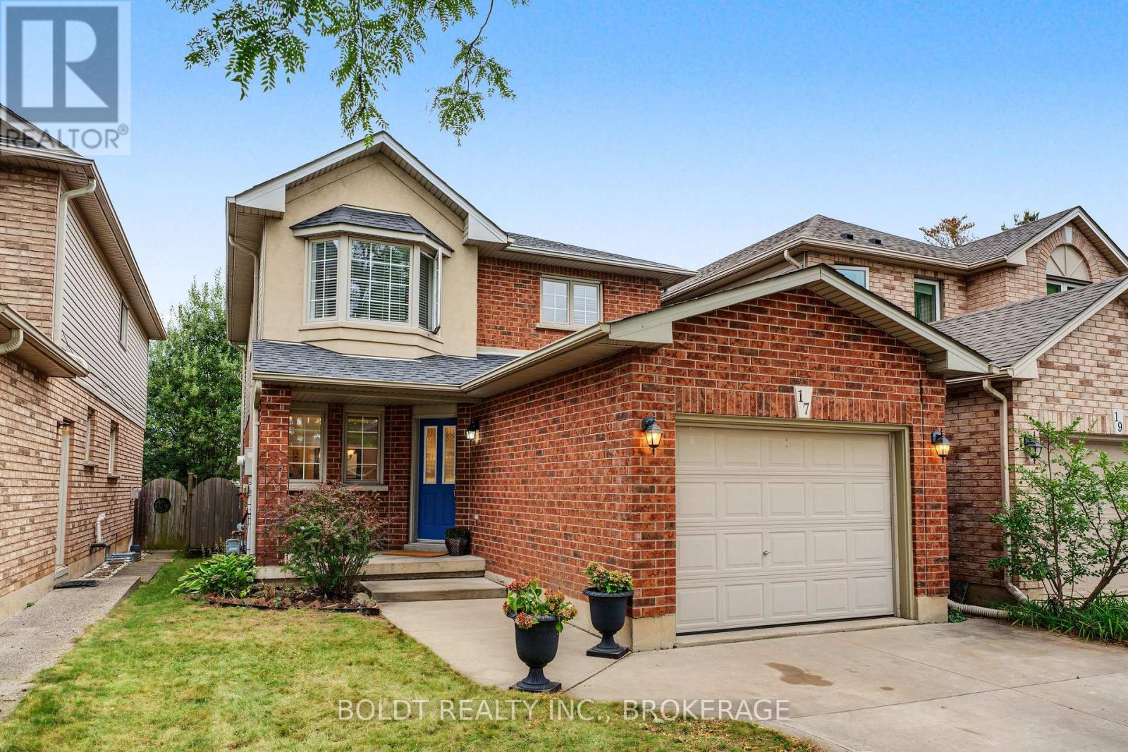 17 Valridge Drive, Hamilton (Ancaster), Ontario  L9G 4Y5 - Photo 3 - X13831854