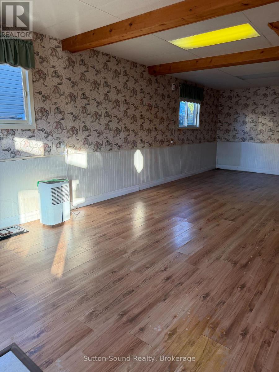 108 Wilson Drive, Georgian Bluffs, Ontario  N0H 2T0 - Photo 19 - X13831814
