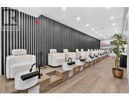 803 DUNDAS STREET W, Toronto, Ontario