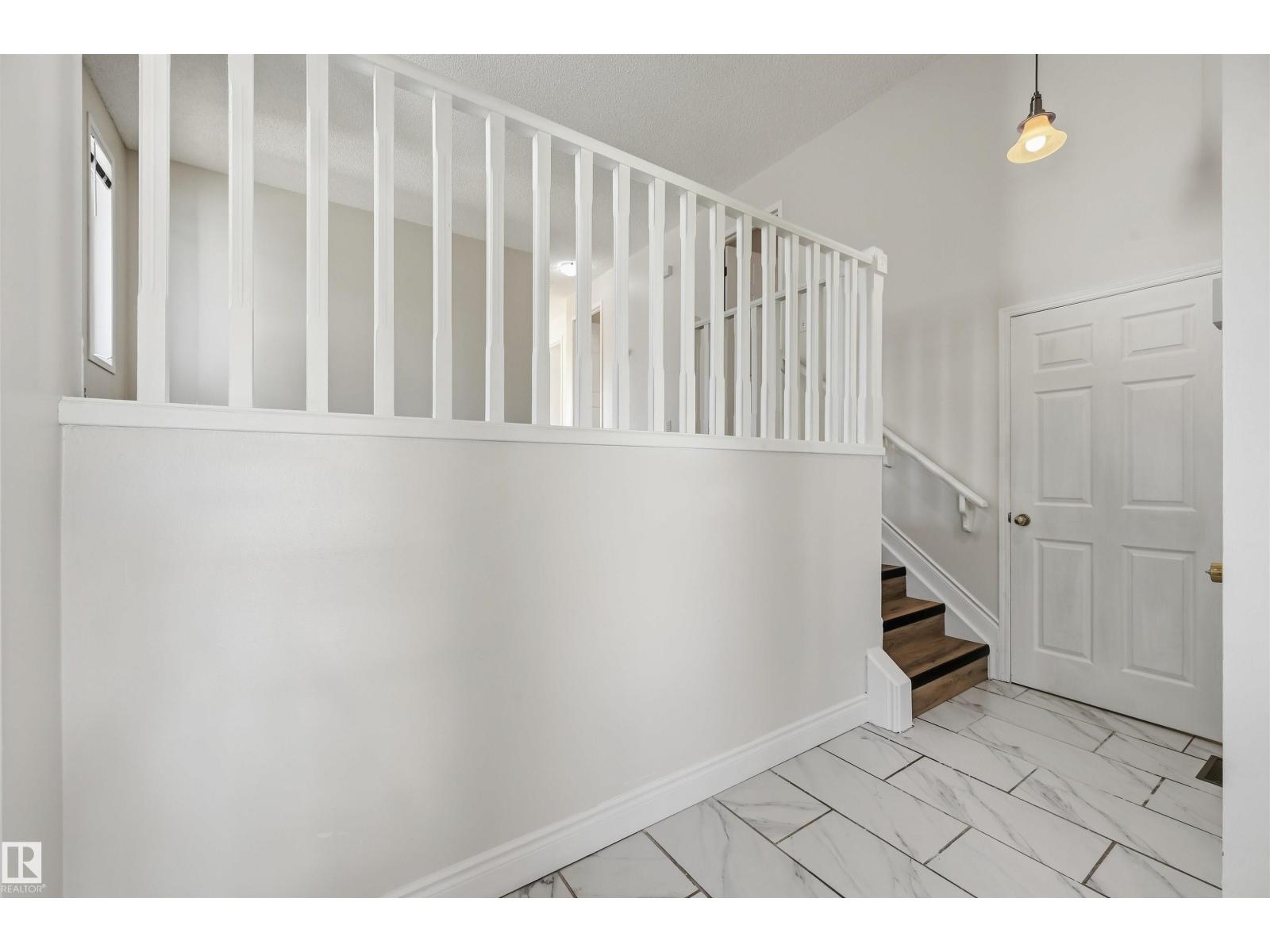 11615 8 Av Nw, Edmonton, Alberta  T6J 6Z8 - Photo 3 - E4510565