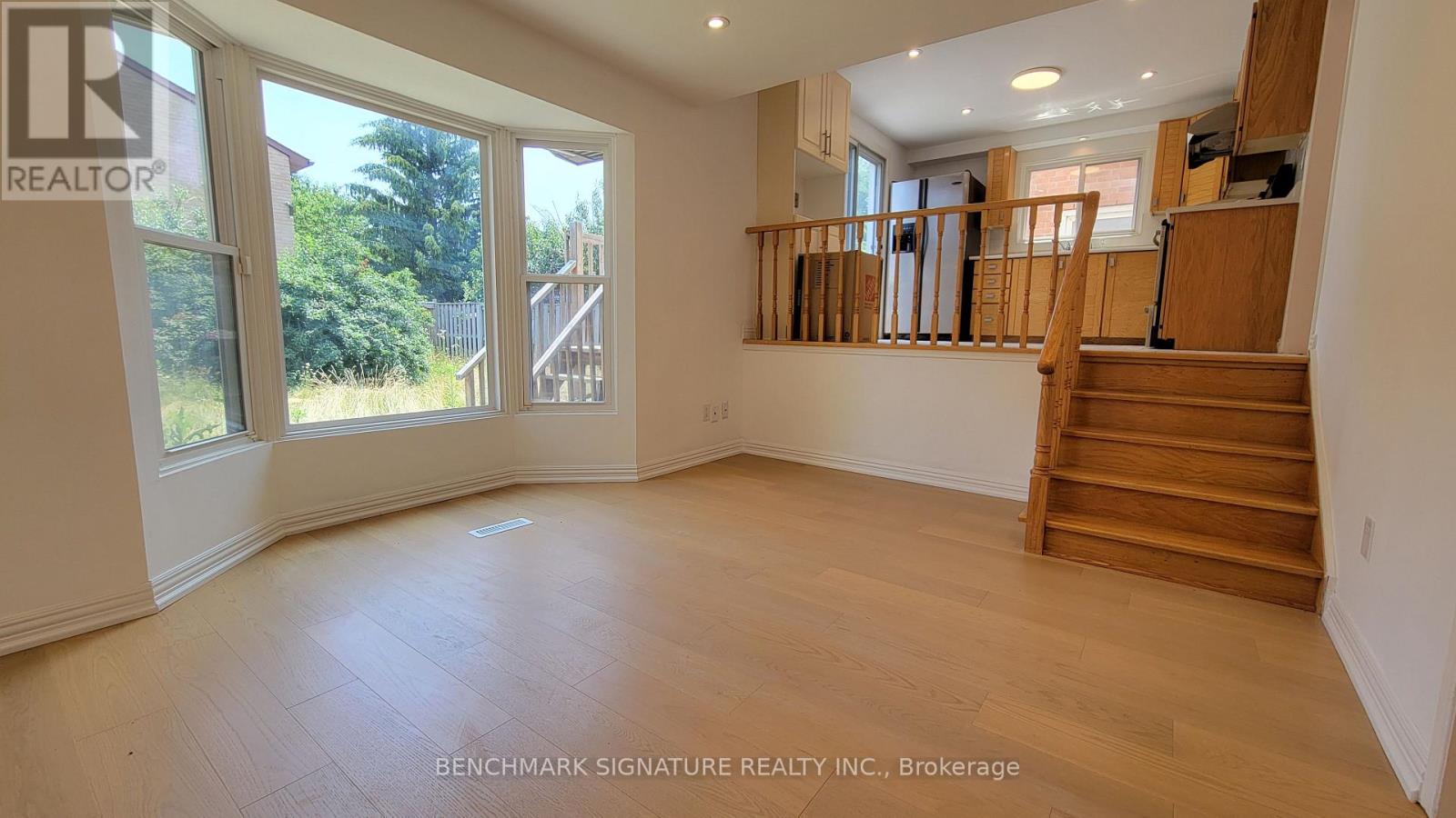 35 Wintermute Boulevard, Toronto, Ontario  M1W 3M5 - Photo 14 - E13410750
