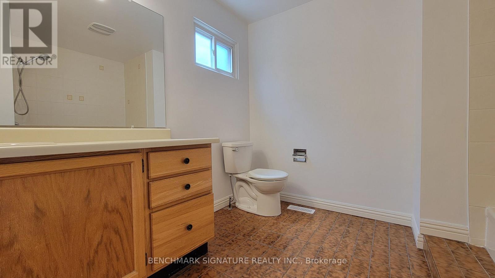 35 Wintermute Boulevard, Toronto, Ontario  M1W 3M5 - Photo 23 - E13410750