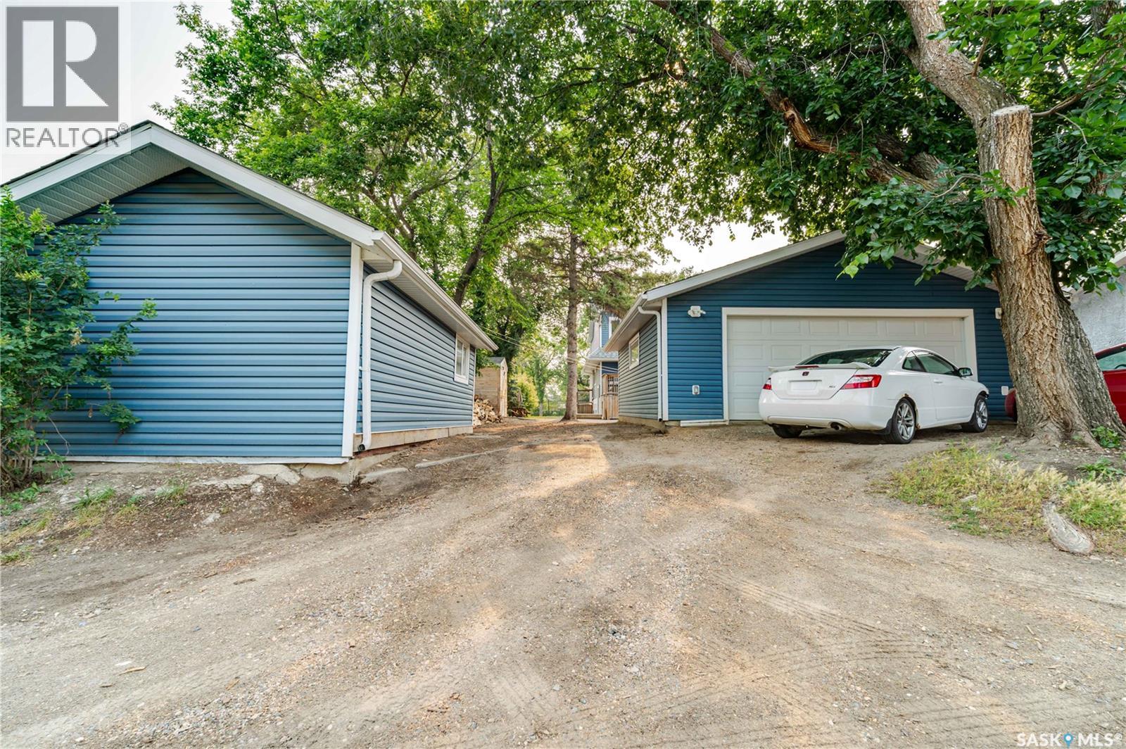 414 Main Street S, Moose Jaw, Saskatchewan  S6H 5S9 - Photo 2 - SK043995