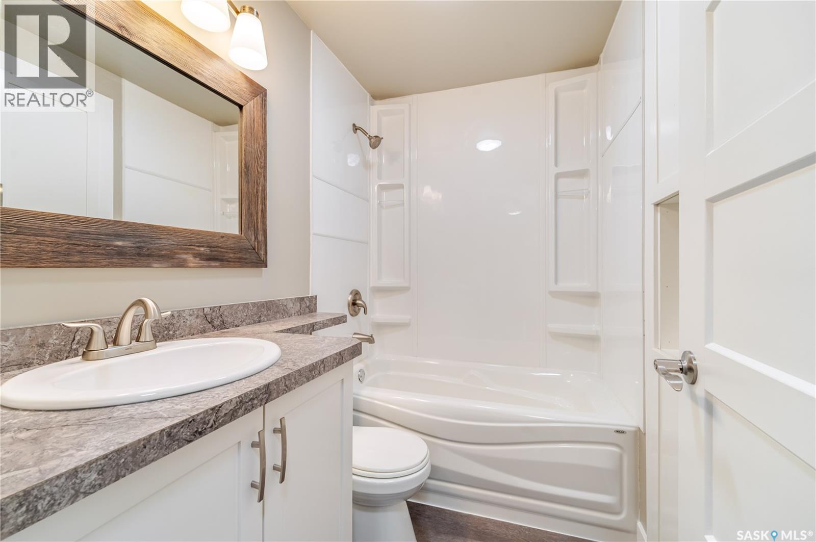 414 Main Street S, Moose Jaw, Saskatchewan  S6H 5S9 - Photo 29 - SK043995