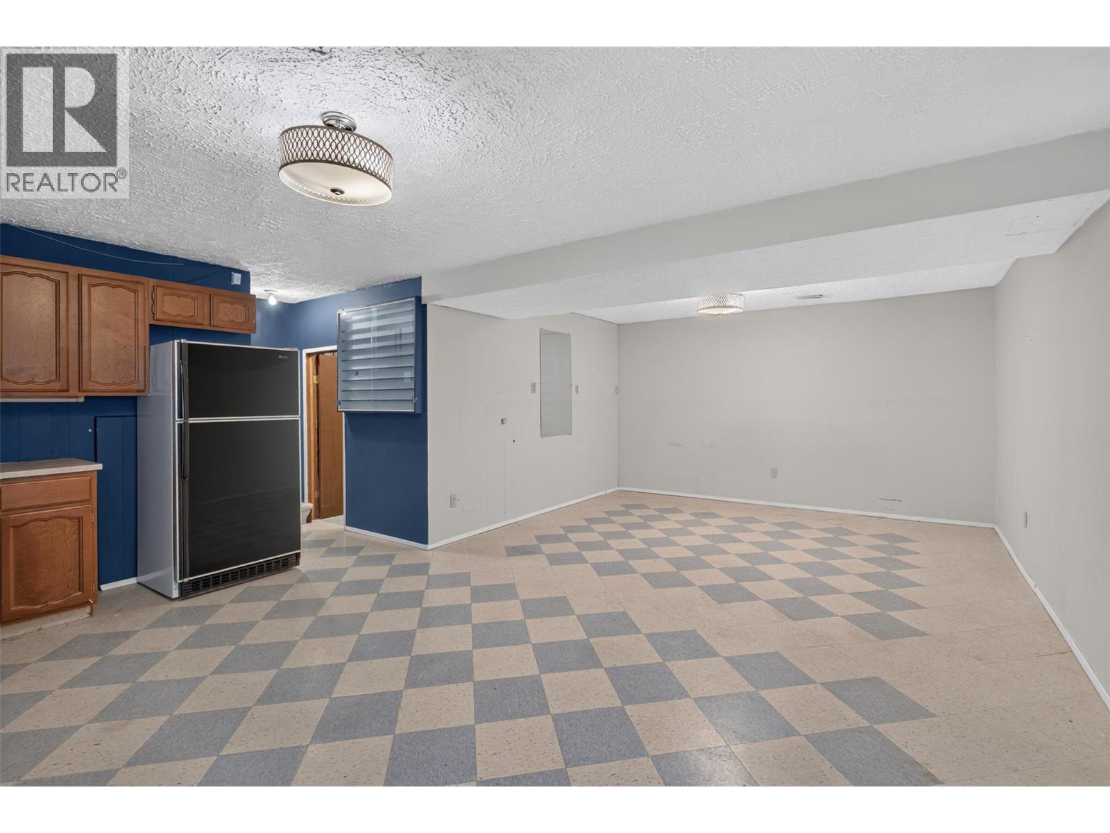 838 Mckenzie Road, Kelowna, British Columbia  V1X 2B3 - Photo 34 - 10391617